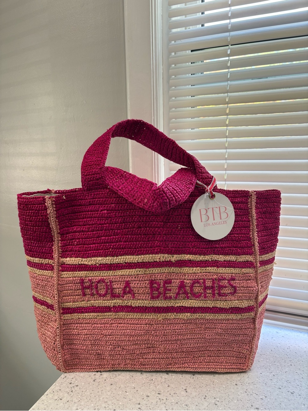 NWT BTB Los Angeles straw tote bag with "Hola Beaches" embroidered lettering